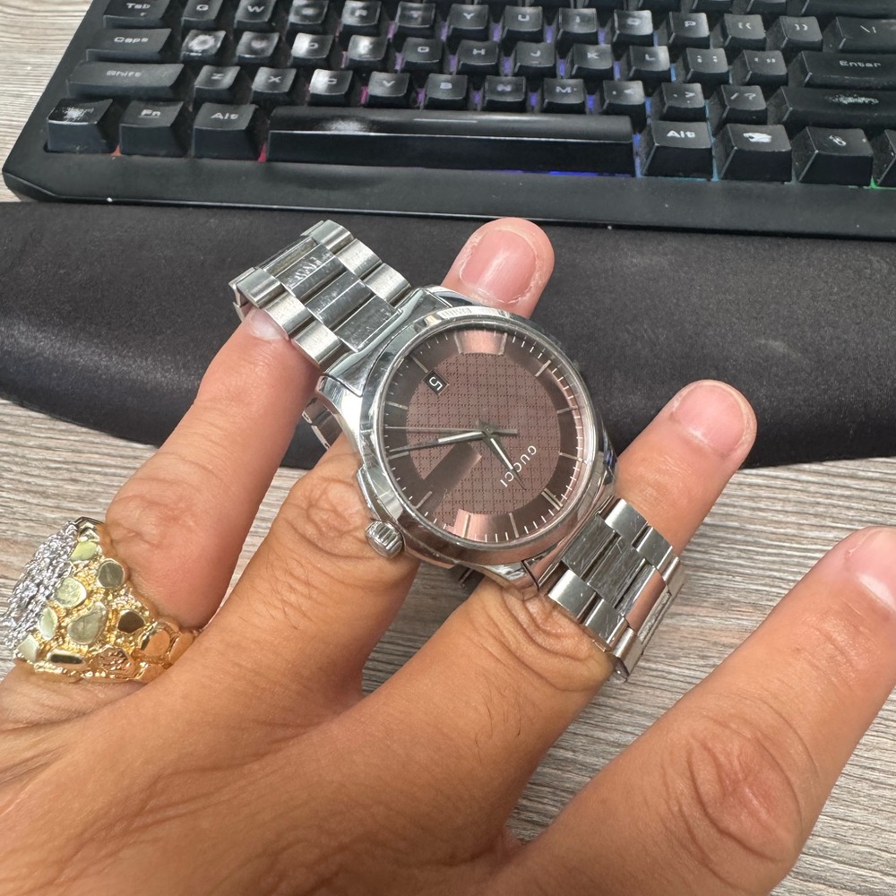 Gucci Silver and Brown Watch - Picture 5 of 5